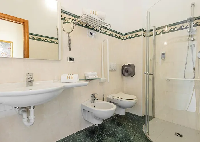 Отель Excelsior