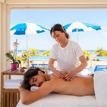 Szálloda Excelsior Cesenatico